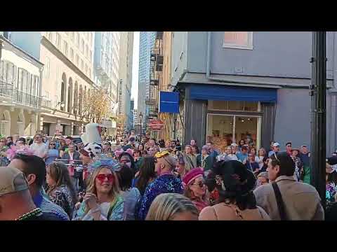 CARVER HIGH SCHOOL | FRENCH QUARTER PARADE | MARDI GRAS | MARCHING BAND | 9TH WARD 