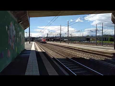 Torino Stura: Transito di un ETR 500 Frecciarossa verso Milano