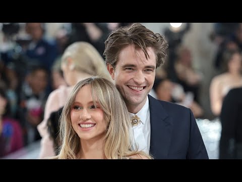 Robert Pattinson and Suki Waterhouse Expecting First Baby! (Source)