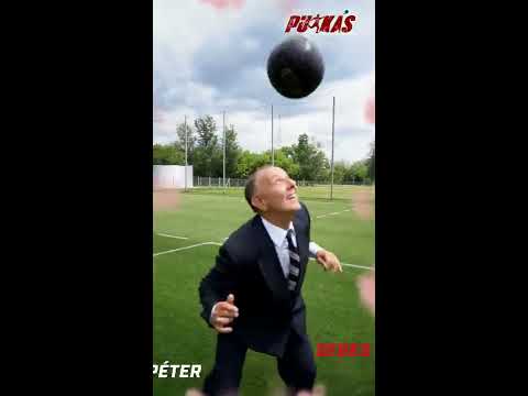 Passzold át a hírt! A Puskás musical szereplői és a focilabda, ami csak gurul tovább..Puskás musical