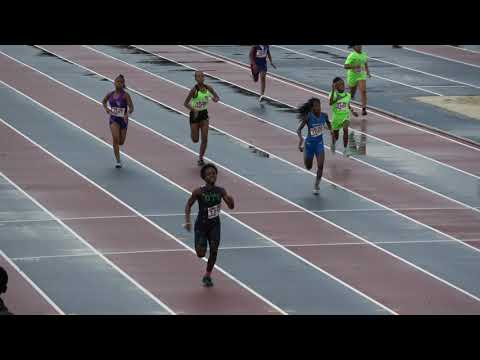 Girls 200m Dash 11-12 Year Old Heat 4 - 44th Annual Northwest Track and Field Classic 2019