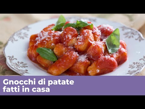 GNOCCHI DI PATATE FATTI IN CASA - Ricetta perfetta!