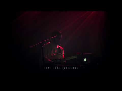 Neumodel feat. Sirius Trema - DiCaprio On Acid