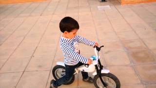 Montando en bici