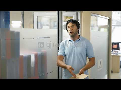 "Po qe dy orë jom tu prit qetu o vlla për dokument" 🤣 - Stupcat: Ministria e Kosovës