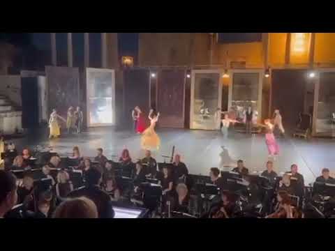 Little bit of Betsy salon  - Ballet Anna Karenina Leo Mujic