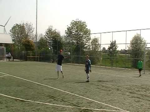 VV De Meern D1 - Toernooi Zoetermeer 23 april 2011 Menno stopt penalty