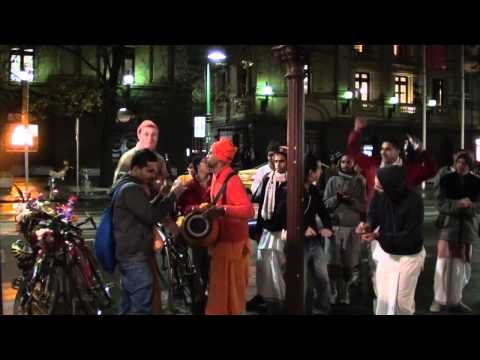 Harinamananda Harinama 3 Melbourne June 2012