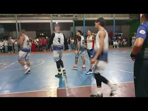 Juego final entre osos de Trujillo vs rockets de pampanito categoría libre 