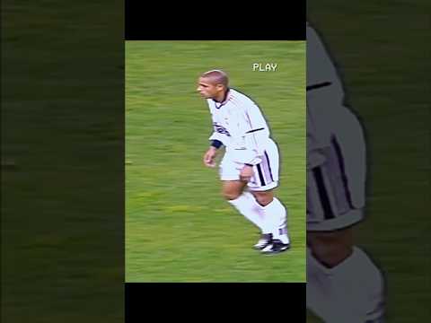 R.Carlos vs Puyol 2003/04 HIGHLIGHTS 😂 