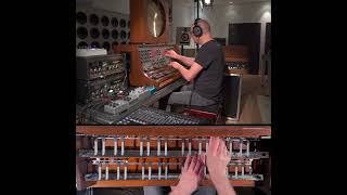 Video thumbnail for LudoWic - Trautonium + Eowave Metallik Resonator by LudoWic music
