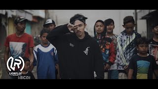 Download lagu Ryu - Tak Mudah ft. Eizy | OST Hunting Pasar mp3