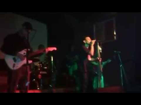 Vicios rnr- Los Vicios (intro Tarea Fina de PR 👑) en El Galpón de Hurlingham 8/12/2014