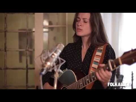 Folk Alley Sessions: Caitlin Canty - "Get Up"