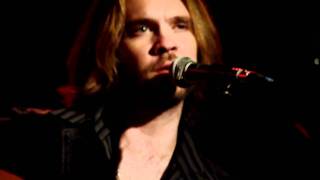 Different Shades of Blue, Bo Bice