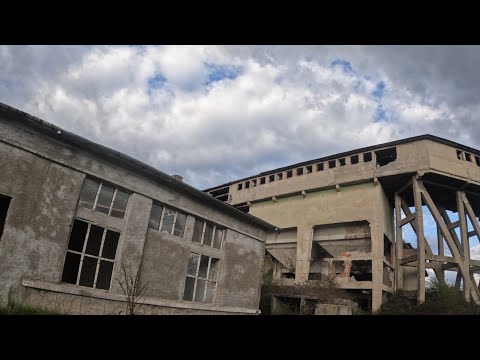 Erkundung einer großen, verlassenen Fabrik-Gelände🏚️🥾🥾