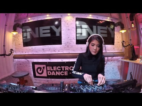 HONEY G / Bangkok (THA),  Live DJ Set - Electro House, Bass House