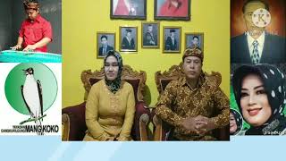 Download lagu DI LANGIT BANDUNG BULAN KEUR MAYUNG. Sanggian Mang Koko. Cover Duet Apieh Dudi & Amieh Tita mp3