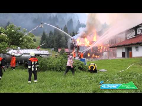 Landwirtschaftliches Anwesen in Unterjoch in Vollbrand
