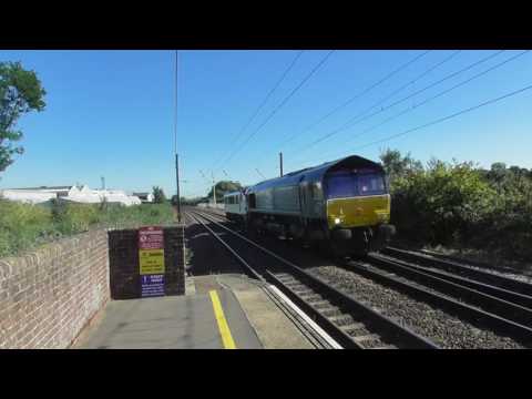 *mega tones* 0z90 hauled by 66 431