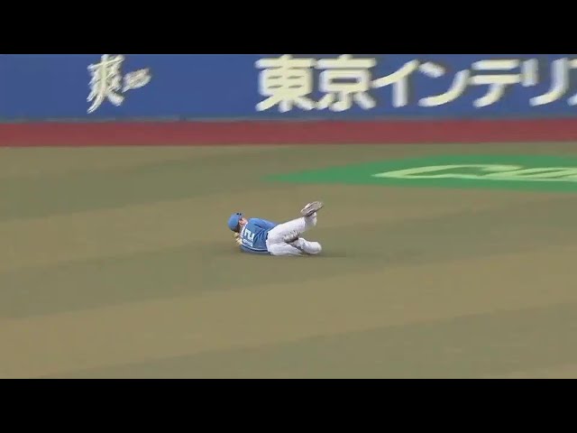 【8回裏】ファイターズ・松本剛 華麗なダイビングキャッチでピンチ脱出!! 2022年4月16日 千葉ロッテマリーンズ 対 北海道日本ハムファイターズ