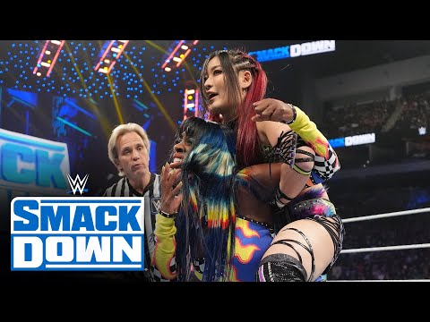 IYO SKY attacks Bayley and steals win from Naomi: SmackDown highlights, March 22, 2024