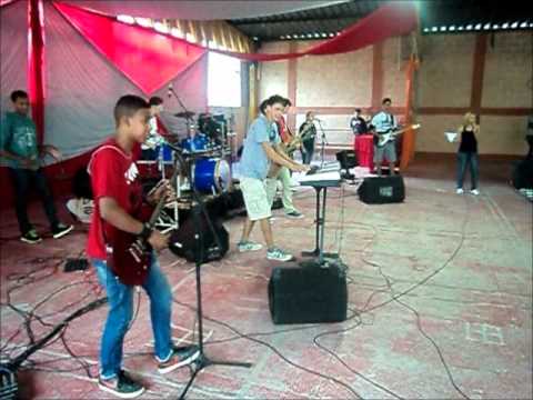 Quadrangular Vera Cruz...B.H..M.G..19 Maio 2012 Louvor Leblom Vocal Keven Alto Vera Cruz