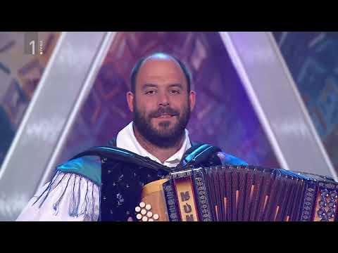 Akordi: Kadar srečam te (odlomek iz oddaje Glasbeni pozdrav)