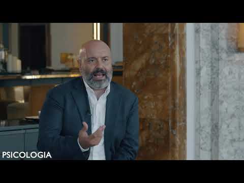 Video Course "Dining Profession" - Lesson 5 - "Waiter Behavioral Attitudes"