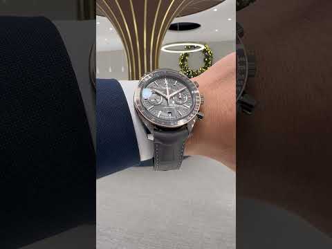 Omega Speedmaster – Grey Side of the Moon Meteorite