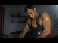 Bodybuilder - Flexing show - webcam - HD
