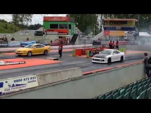 Skyline GTST vs Holden v8