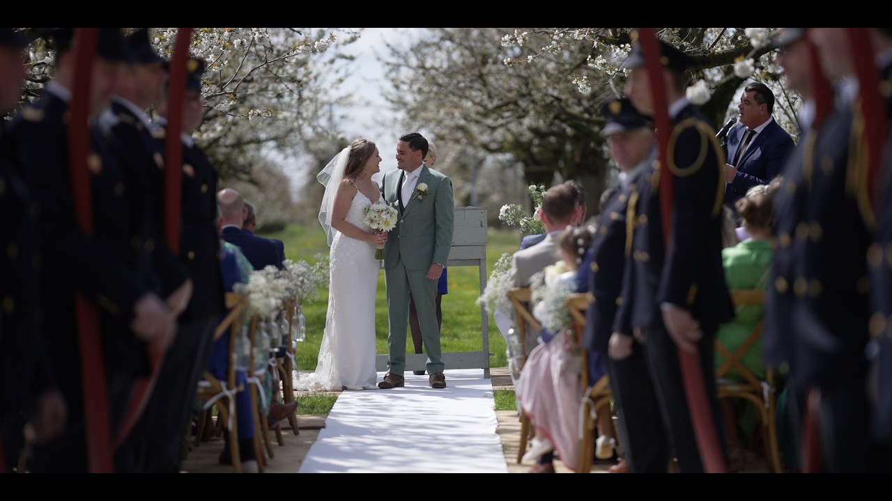 Klik om video te laden en af te spelen