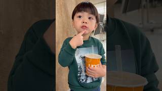 このオレンジジュース美味しいよね【2歳8ヶ月】　#2歳 #子育て #育児 #shorts