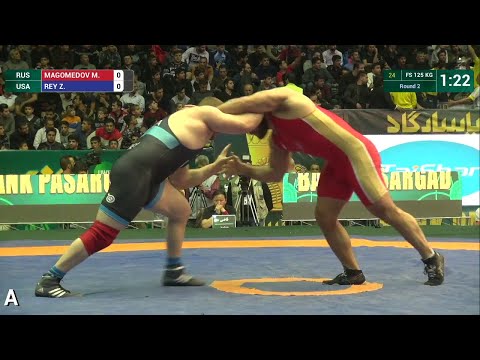 Round 2 FS - 125 kg: Z. REY (USA) df. M. MAGOMEDOV (RUS), 4-1