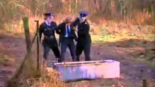 Download lagu Guns N' Roses - Aint It Fun (NEW ) - YouTube.flv mp3