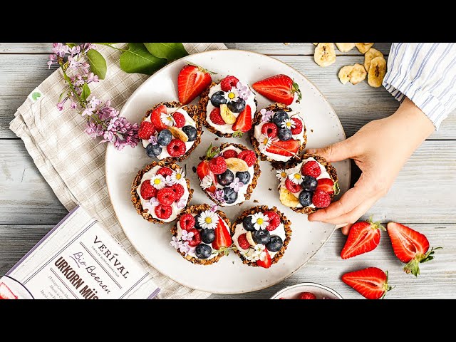 Verival Granola Törtchen mit Joghurtcreme und Beeren | Rezept | @meinleckeresleben