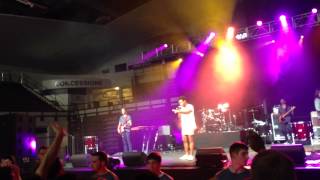 Childish Gambino- Bonfire (Live at PSU)