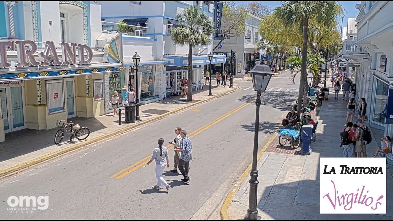 Live webcam view of Duval Street y el Strand Theater