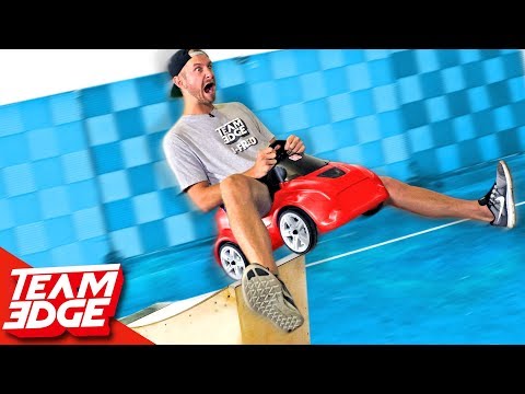 Tiny Car Race Battles!! Video