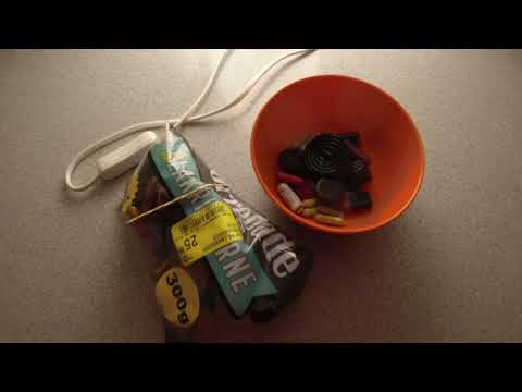 MongoTV_13017 - Del 1 - SPISER SKÅL SLIK MANDAG MIDNAT