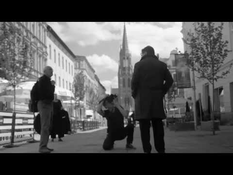 Cybulski w MIEŚCIE - sesja zdjęciowa przed prapremierą sztuki "W popielniczce diament"