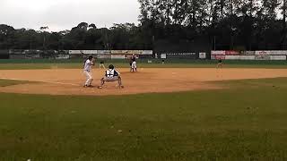 Kevin enfrentando Eric Pardinho