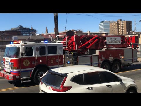 Paterson Fire Department Ladder 2 Responding On Straight St To A Working Fire 3/15/2021