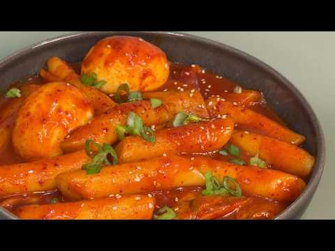 [K-FOOD] The Most Addictively Spicy Tteokbokki (Korean Rice Cakes)  | 떡볶이