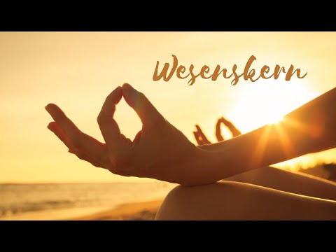 SEOM & Annika Dietmann - Wesenskern (Offizielles Video)