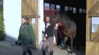 preview picture of video 'centre equestre Poitiers'