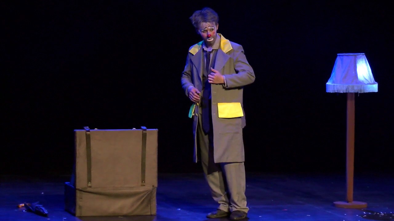 Fraser Stokes Magician - I.B.M British Ring Stage Magic Champion 2019 - Hamish Act