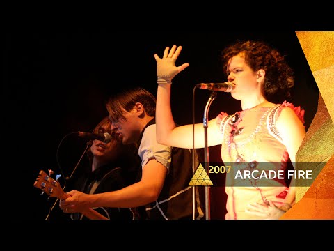 Arcade Fire - Wake Up (Glastonbury 2007)