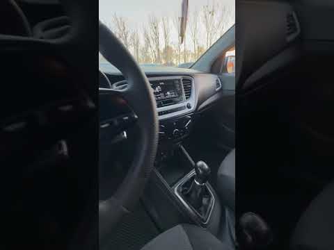 фото hyundai solaris ii 0